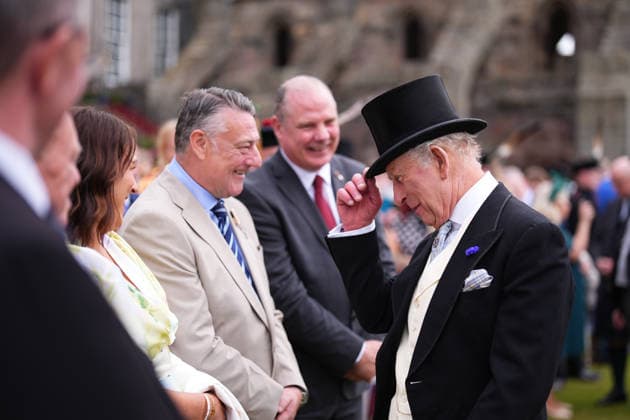 . 30 06 2026. Edinburgh, United Kingdom. King Charles III and Queen Camilla at a Garden Party in the gardens of the Palace of Holyroodhouse in Edinburgh, Scotland, United Kingdom.  xPoolx xi-Imagesx IIM-26875-0002