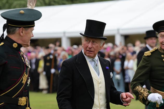 . 30 06 2026. Edinburgh, United Kingdom. King Charles III and Queen Camilla at a Garden Party in the gardens of the Palace of Holyroodhouse in Edinburgh, Scotland, United Kingdom.  xPoolx xi-Imagesx IIM-26875-0021