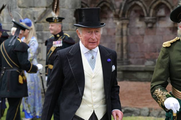 . 30 06 2026. Edinburgh, United Kingdom. King Charles III and Queen Camilla at a Garden Party in the gardens of the Palace of Holyroodhouse in Edinburgh, Scotland, United Kingdom.  xPoolx xi-Imagesx IIM-26875-0024