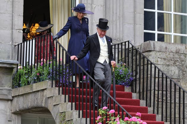. 30 06 2026. Edinburgh, United Kingdom. King Charles III and Queen Camilla at a Garden Party in the gardens of the Palace of Holyroodhouse in Edinburgh, Scotland, United Kingdom.  xPoolx xi-Imagesx IIM-26875-0032