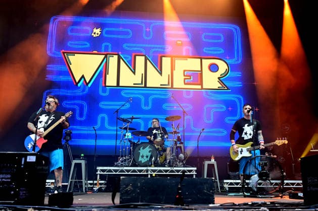 Bowling For Soup performing in Halifax Bowling For Soup performing at The Piece Hall in Halifax Featuring: Jaret Reddick, Gary Wiseman, Rob Felicetti Where: Halifax, United Kingdom When: 30 Jun 2026 Credit: Graham Finney WENN Halifax United Kingdom Copyright: xWENNx wenn41483968 x wenn41483968