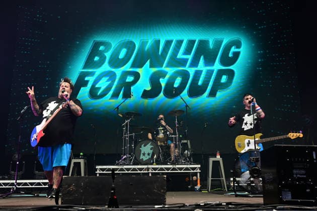 Bowling For Soup performing in Halifax Bowling For Soup performing at The Piece Hall in Halifax Featuring: Jaret Reddick, Gary Wiseman, Rob Felicetti Where: Halifax, United Kingdom When: 30 Jun 2026 Credit: Graham Finney WENN Halifax United Kingdom Copyright: xWENNx wenn41483974 x wenn41483974