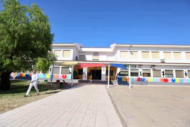 The Regional Government inspects the facilities of the Summer Enrichment Program at schools. Photo of the Virgen de Luna Preschool and Elementary School, one of the schools where the Summer Enrichment Program is held. As of July 1, 2026, in Escacena del Campo, Huelva, Andalusia, Spain July 1, 2026 Escacena del Campo, Huelva, Andalusia Escacena del Campo, Huelva, Andalusia Spain  Copyright: xEstherxLobatox 7635204