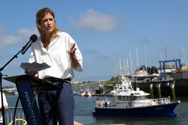 Bel Mer Mussels Presentation NIEUWPOORT, BELGIUM - JULY 01: Annelies Verlinden (CD&V), Minister of Justice of Federal Government pictured during the press presentation of the Bel Mer mussels from Colruyt s marine farm on July 01, 2026 in Nieuwpoort, Belgium, 01 07 2026 Nieuwpoort Belgium  Copyright: xPhilipxReynaersx