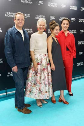 Matthias Brandt, Doris Zander, Clara Vogt und Desiree Nosbusch bei der Premiere des ARD-Film Eine Nacht in Bangkok auf dem 43. Filmfest München 2026 im Gloria Galast. München, 30.06.2026 *** Matthias Brandt, Doris Zander, Clara Vogt, and Desiree Nosbusch at the premiere of the ARD film *A Night in Bangkok* at the 43rd Munich Film Festival 2026 at the Gloria Galast in Munich, June 30, 2026 Foto:xN.xKolinzx xFuturexImagex bangkok_6610