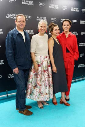 Matthias Brandt, Doris Zander, Clara Vogt und Desiree Nosbusch bei der Premiere des ARD-Film Eine Nacht in Bangkok auf dem 43. Filmfest München 2026 im Gloria Galast. München, 30.06.2026 *** Matthias Brandt, Doris Zander, Clara Vogt, and Desiree Nosbusch at the premiere of the ARD film *A Night in Bangkok* at the 43rd Munich Film Festival 2026 at the Gloria Galast in Munich, June 30, 2026 Foto:xN.xKolinzx xFuturexImagex bangkok_6611