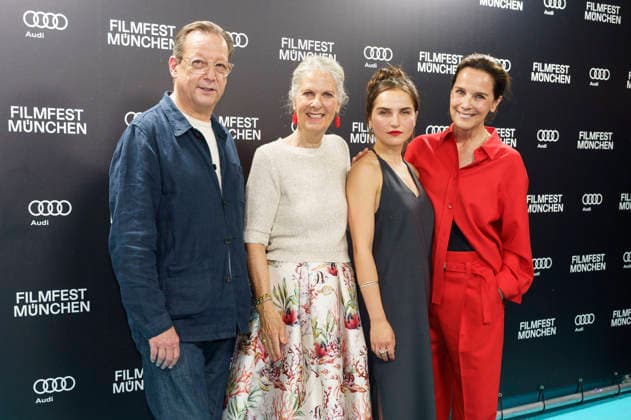 Matthias Brandt, Doris Zander, Clara Vogt und Desiree Nosbusch bei der Premiere des ARD-Film Eine Nacht in Bangkok auf dem 43. Filmfest München 2026 im Gloria Galast. München, 30.06.2026 *** Matthias Brandt, Doris Zander, Clara Vogt, and Desiree Nosbusch at the premiere of the ARD film *A Night in Bangkok* at the 43rd Munich Film Festival 2026 at the Gloria Galast in Munich, June 30, 2026 Foto:xN.xKolinzx xFuturexImagex bangkok_6614