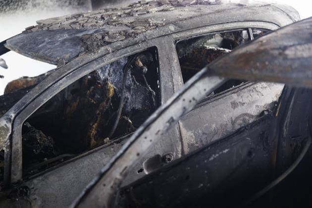 Burned vehicles after incendiary attacks in Thessaloniki THESSALONIKI, GREECE - JULY 1: A view of burned vehicles on the roof of an apartment building in Thessaloniki, Greece on July 1, 2026. A barrage of attacks with improvised incendiary devices (gas canisters) occurred in the early hours of the morning in Thessaloniki, targeting the entrances of apartment buildings where New Democracy officials reside or used to reside. Achilleas Chiras Anadolu Thessaloniki Greece. Editorial use only. Please get in touch for any other usage.  Copyright: x2026xAnadoluxAchilleasxChirasx