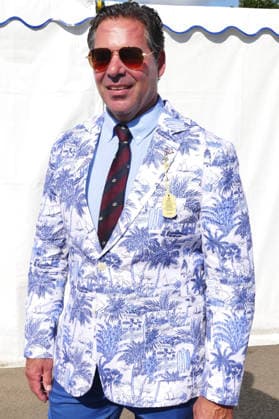 Henley Royal Regatta Fashion Day 2 People arrive in their finery in the sunshine on the second day of the event. General atmosphere on day two of the Henley Royal Regatta held along the banks of The River Thames in Oxfordshire., Credit:Geoffrey Swaine Geoff Swaine - B4563 Avalon UK, Oxfordshire, Henley on Thames  Copyright: xGeoffreyxSwainex xGeoffxSwainex-xB4563x xAvalonx 1113722081