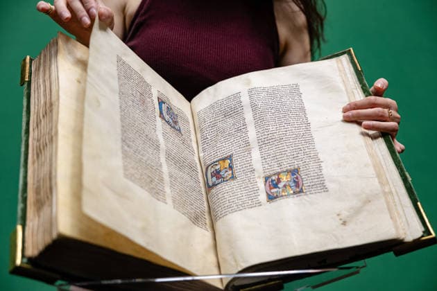 The Clermont-Tonnerre Grail Illuminated Manuscript at Christie s, London, UK, 1 July 2026 The Clermont-Tonnerre Grail, a 700-year-old illuminated manuscript estimated at Â£1,500,000-2,000,000, at Christie s, London, UK, on 1 July 2026. Created circa 1290-1310 and recounting the legends of King Arthur, Merlin and the Holy Grail, the manuscript is the earliest of only three comparable works remaining in private hands and has remained in the same aristocratic family collection for centuries., Credit:Pete Speller Avalon London, United Kingdom  Copyright: xPetexSpellerx xAvalonx 1113727507