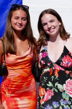 Henley Royal Regatta Fashion Day 2 People arrive in their finery in the sunshine on the second day of the event. General atmosphere on day two of the Henley Royal Regatta held along the banks of The River Thames in Oxfordshire., Credit:Geoffrey Swaine Geoff Swaine - B4563 Avalon UK, Oxfordshire, Henley on Thames  Copyright: xGeoffreyxSwainex xGeoffxSwainex-xB4563x xAvalonx 1113722293