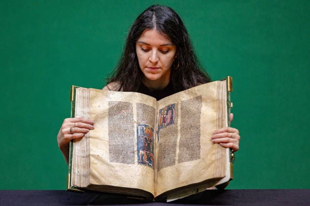 The Clermont-Tonnerre Grail Illuminated Manuscript at Christie s, London, UK, 1 July 2026 A medieval miniature depicting Merlin s conception by a devil with an innocent human woman, from the Clermont-Tonnerre Grail, a 700-year-old illuminated manuscript estimated at Â£1,500,000-2,000,000, on display at Christie s, London, UK, on 1 July 2026. Created circa 1290-1310, the manuscript recounts the legends of King Arthur, Merlin and the Holy Grail and is the earliest of only three comparable works remaining in private hands. In the legend, the demon s plot to create an anti-Christ is thwarted when the holy man Blaise baptises the child, Merlin, whose demonic gifts of knowledge are instead turned to good in the service of King Arthur., Credit:Pet  Copyright: xPetexSpellerx xAvalonx 1113727603
