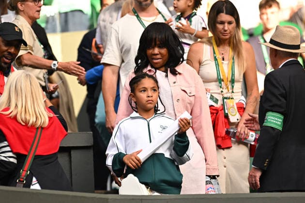 2026 Wimbledon - Serena Williams Family Alexis Ohanian, partner of Serena Williams of United States, holds daughter Adira River Ohanian during Serena Williams first round match at the 2025 Wimbledon Tennis Championships at the AELTC in London, GREAT BRITAIN, on JuNE 30, 2026. Photo by Corinne Dubreuil ABACAPRESS.COM London United Kingdom  Copyright: xDubreuilxCorinne ABACAx