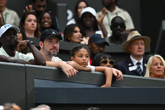 2026 Wimbledon - Serena Williams Family Alexis Ohanian, partner of Serena Williams of United States, holds daughter Adira River Ohanian during Serena Williams first round match at the 2025 Wimbledon Tennis Championships at the AELTC in London, GREAT BRITAIN, on JuNE 30, 2026. Photo by Corinne Dubreuil ABACAPRESS.COM London United Kingdom  Copyright: xDubreuilxCorinne ABACAx