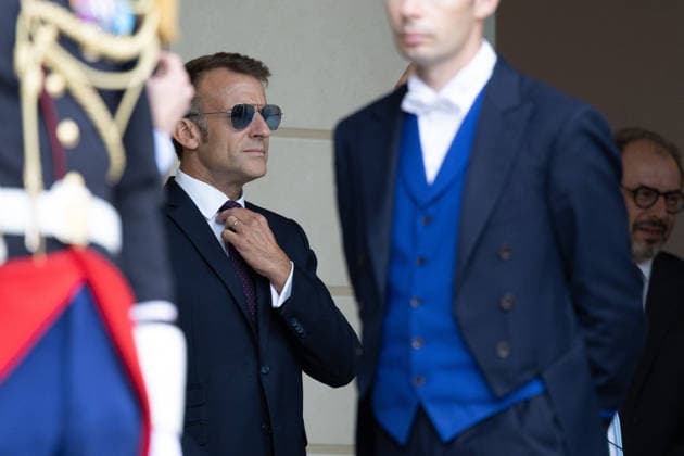 Grand Duke Guillaume and Grand Duchess Stephanie of Luxembourg received at Elysee French President Emmanuel Macron with sunglasses waiting arrival of Grand Duke Guillaume of Luxembourg and Grand Duchess Stephanie of Luxembourg before a meeting at Elysee Palace, Paris France on July 1 2026. Photo by Raphael Lafargue ABACAPRESS.COM Paris France  Copyright: xLafarguexRaphael ABACAx