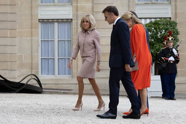 Grand Duke Guillaume and Grand Duchess Stephanie of Luxembourg received at Elysee French President Emmanuel Macron with sunglasses and his wife Brigitte Macron received Grand Duke Guillaume of Luxembourg and Grand Duchess Stephanie of Luxembourg before a meeting at Elysee Palace, Paris France on July 1 2026. Photo by Raphael Lafargue ABACAPRESS.COM Paris France  Copyright: xLafarguexRaphael ABACAx