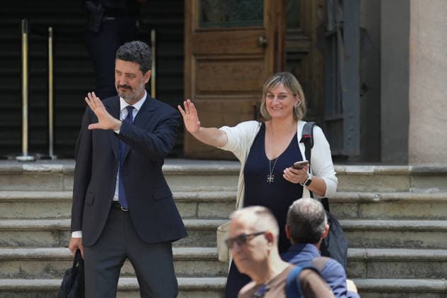 The trial of Vergés and Argimon for delaying COVID-19 vaccinations for national police officers and Civil Guard members continues. Former Health Minister Alba Vergés and her attorney, Mariano Bergés, upon their arrival at the Barcelona Provincial Court on July 1, 2026, in Barcelona, Catalonia, Spain. The Barcelona Provincial Court has dropped the charge of violating workers’ rights against former Catalan Health Ministers Alba Vergés (ERC) and Josep Maria Argimon (Junts) for allegedly delaying COVID-19 vaccinations for national police officers and Civil Guard members, a charge that could have carried prison sentences for each of them. However, the court has upheld the charge of malfeasance, for which the prosecution is seeking a 12-year dis  Copyright: xDavidxZorrakinox 7635675