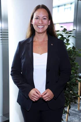 ABB EUROMINDS- Caroline Bosbach CDU Politikerin zu Gast beim Euro Minds Zukunfts Summit 2 Tag im Radisson Blu Hotel Hamburg am 01.07.2026 Hamburg Deutschland *** ABB EUROMINDS: Caroline Bosbach, CDU politician, guest at the Euro Minds Future Summit Day 2 at the Radisson Blu Hotel Hamburg on July 1, 2026, Hamburg, Germany