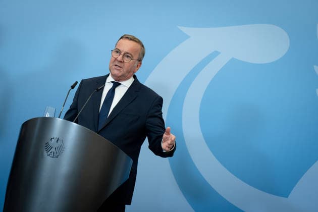 PK, Bundesministerium der Verteidigung Berlin, Bundesministerium der Verteidigung, Bundesverteidigungsminister, Boris Pistorius Berlin Berlin GER *** PK, Federal Ministry of Defense, Berlin; Federal Ministry of Defense; Federal Minister of Defense; Boris Pistorius, Berlin, Berlin, GER