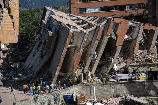Rescue operations underway after building collapses in Venezuela LA GUAIRA STATE, VENEZUELA- JULY 1: A view of collapsed buildings in the Playa Grande area of La Guaira State, Venezuela, on July 1, 2026, following severe devastation in the region. The Playa Grande area was among the hardest-hit locations, where dozens of buildings collapsed. Search and rescue operations continued as teams worked to locate possible survivors beneath the rubble. Diko Betancourt Anadolu La Guaira State Venezuela. Editorial use only. Please get in touch for any other usage.  Copyright: x2026xAnadoluxDikoxBetancourtx