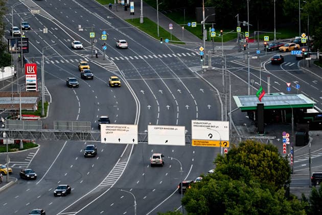 Russia expands fuel sales restrictions amid supply shortages RUSSIA, MOSCOW - JUNE 30: A view of long queues of cars forming at fuel stations amid widespread fuel restrictions in Moscow, Russia on June 30, 2026. Fuel sales restrictions have been introduced in more than 40 regions across Russia as the government considers additional measures, including a possible ban on diesel exports, to address domestic supply shortages. In Moscow, Kursk and Bryansk, fuel sales are limited to vehicle fuel tanks, while purchases using portable containers such as jerry cans are not allowed. Shortages have mainly affected AI-92 and AI-95 gasoline grades, while diesel fuel remains more readily available. Sefa Karacan Anadolu Moscow Russia. Editorial use only  Copyright: x2026xAnadoluxSefaxKaracanx