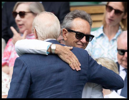 . 01 07 2026. London, United Kingdom. Actors Charles Dance and Richard E Grant hug in the Royal Box on day three of the Wimbledon Tennis Championships in London.  xStephenxLockx xi-Imagesx IIM-26874-0038