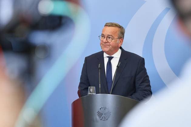 Berlin, Deutschland, 01.07.2026: Bundesverteidigungsministerium: Pressekonferenz nach Kabinettssitzung: Bundesminister der Verteidigung Boris Pistorius (SPD) *** Berlin, Germany, July 1, 2026 Federal Ministry of Defense Press Conference Following the Cabinet Meeting Federal Minister of Defense Boris Pistorius (SPD) Copyright: xdtsxNachrichtenagenturx dts_125938
