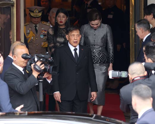 King Rama X of Thailand, Queen Suthida, and Princess Sirivannavari leaving hotel Le Meurice in Paris King Rama X of Thailand, Queen Suthida, and Princess Sirivannavari leaving hotel Le Meurice in Paris, France on July 1, 2026  Copyright: xDidierxFereyx