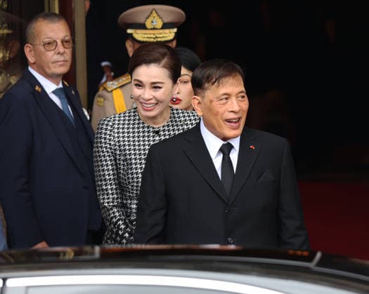King Rama X of Thailand, Queen Suthida, and Princess Sirivannavari leaving hotel Le Meurice in Paris King Rama X of Thailand, Queen Suthida, and Princess Sirivannavari leaving hotel Le Meurice in Paris, France on July 1, 2026  Copyright: xDidierxFereyx