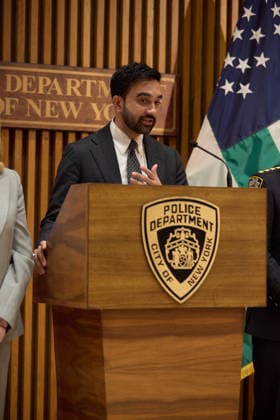 July 1, 2026, New York, New York, USA: New York City Mayor Zohran Mamdani takes questions from the press during a security briefing ahead of Sail 250 and Fourth of July events in New York City, U.S., July 1, 2026. New York USA - ZUMAs237 20260701_aap_s237_014 Copyright: xMarkxJ.xSullivanx