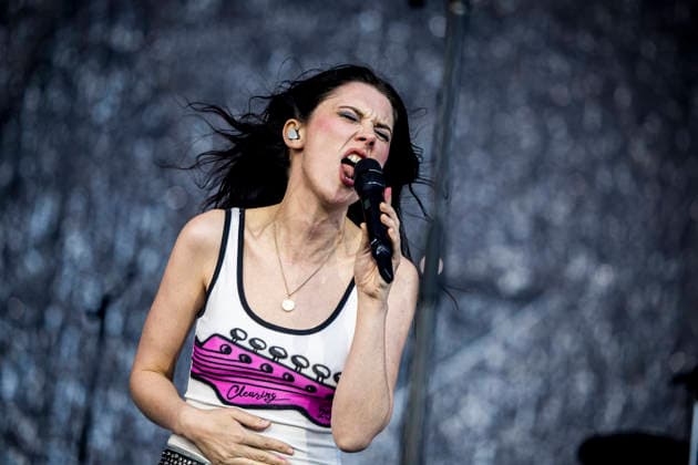 Wolf Alice live at Roskilde Festival 2026 Roskilde, Denmark. 01st, July 2026. The British alternative rock band Wolf Alice performs a live concert during the Danish music festival Roskilde Festival 2026 in Roskilde. Here singer and musician Ellie Rowsell is seen live on stage. Denmark, Roskilde  Copyright: xGonzalesxPhoto LassexLagonix