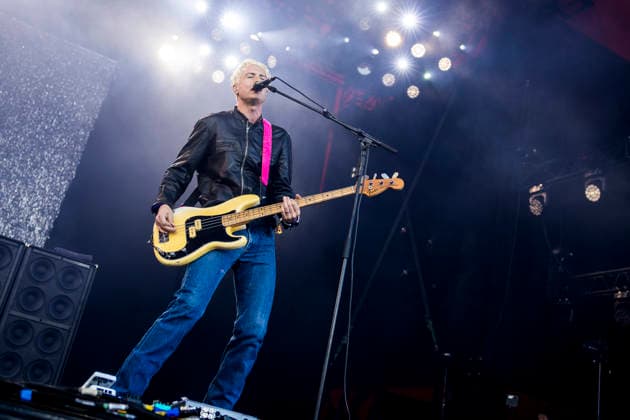 Wolf Alice live at Roskilde Festival 2026 Roskilde, Denmark. 01st, July 2026. The British alternative rock band Wolf Alice performs a live concert during the Danish music festival Roskilde Festival 2026 in Roskilde. Here bass player Theo Ellis is seen live on stage. Denmark, Roskilde  Copyright: xGonzalesxPhoto LassexLagonix