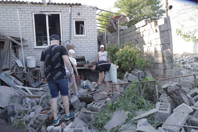 Russian Aerial Attack In Kharkiv, Ukraine A Russian aerial operation results in at least one death and injuries to more than 29 people in Kharkiv, Ukraine. Kharkiv Ukraine  Copyright: xYevhenxTitovx originalFilename: titov-notitle260701_npgfR.jpg