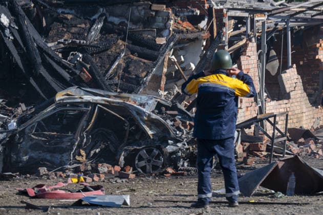 Aftermath of a Russian attack in Kharkiv KHARKIV, UKRAINE - JULY 1: A view of a destroyed car after seven Russian guided bombs sturck several districts on the afternoon in Kharkiv, Ukraine, on July 1, 2026. The attacks damaged private residential buildings, a warehouse, and the University Hospital of Kharkiv National Medical University. A 15-year-old boy lost his life, as 30 people, including three children, were injured, with 10 of the victims hospitalized. Serhii Masin Anadolu Kharkiv Ukraine. Editorial use only. Please get in touch for any other usage.  Copyright: x2026xAnadoluxSerhiixMasinx