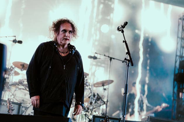 The Cure live at Roskilde Festival 2026 Roskilde, Denmark. 01st, July 2026. The English rock band The Cure performs a live concert during the Danish music festival Roskilde Festival 2026 in Roskilde. Here singer, songwriter and musician Robert Smith is seen live on stage. Denmark, Roskilde  Copyright: xGonzalesxPhoto MathiasxKristensenx