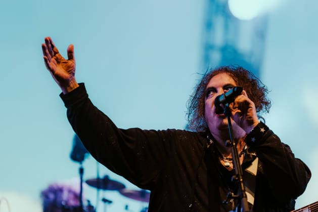 The Cure live at Roskilde Festival 2026 Roskilde, Denmark. 01st, July 2026. The English rock band The Cure performs a live concert during the Danish music festival Roskilde Festival 2026 in Roskilde. Here singer, songwriter and musician Robert Smith is seen live on stage. Denmark, Roskilde  Copyright: xGonzalesxPhoto MathiasxKristensenx