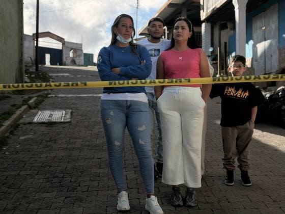 Debris removal after earthquake in Caracas CARACAS, VENEZUELA - JULY 01: Families affected by the earthquake wait near collapsed buildings, hoping to recover belongings, documents, and valuables from the rubble of their homes and businesses in Caracas, Venezuela, on July 01, 2026. Julio Urribarri Anadolu Caracas Venezuela. Editorial use only. Please get in touch for any other usage.  Copyright: x2026xAnadoluxJulioxUrribarrix