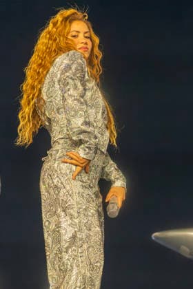 Entertainment Themen der Woche KW27 Shakira performs on stage during the Las Mujeres Ya No Lloran World Tour at the Kaseya Center. Miami, Florida on Wednesday July 1, 2026.  MIA20260701102 GARYxIxROTHSTEIN