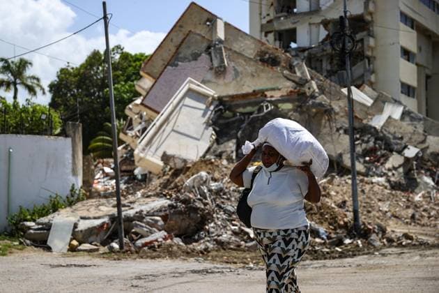 Coastal neighborhoods left in ruins after Venezuela earthquakes LA GUAIRA, VENEZUELA - JULY 2: A view of widespread destruction in the Caraballeda and Caribe coastal neighborhoods of La Guaira, Venezuela, following the recent earthquakes on July 2, 2026. Among the areas hardest hit by the earthquakes, the popular seaside neighborhoods of Caraballeda and Caribe were left in ruins, with extensive damage visible across the affected communities. Cem Tekkesinoglu Anadolu La Guaira Venezuela. Editorial use only. Please get in touch for any other usage.  Copyright: x2026xAnadoluxCemxTekkesinoglux