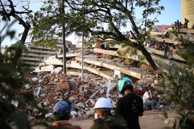 Coastal neighborhoods left in ruins after Venezuela earthquakes LA GUAIRA, VENEZUELA - JULY 2: A view of widespread destruction in the Caraballeda and Caribe coastal neighborhoods of La Guaira, Venezuela, following the recent earthquakes on July 2, 2026. Among the areas hardest hit by the earthquakes, the popular seaside neighborhoods of Caraballeda and Caribe were left in ruins, with extensive damage visible across the affected communities. Cem Tekkesinoglu Anadolu La Guaira Venezuela. Editorial use only. Please get in touch for any other usage.  Copyright: x2026xAnadoluxCemxTekkesinoglux