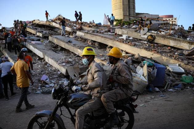 Coastal neighborhoods left in ruins after Venezuela earthquakes LA GUAIRA, VENEZUELA - JULY 2: A view of widespread destruction in the Caraballeda and Caribe coastal neighborhoods of La Guaira, Venezuela, following the recent earthquakes on July 2, 2026. Among the areas hardest hit by the earthquakes, the popular seaside neighborhoods of Caraballeda and Caribe were left in ruins, with extensive damage visible across the affected communities. Cem Tekkesinoglu Anadolu La Guaira Venezuela. Editorial use only. Please get in touch for any other usage.  Copyright: x2026xAnadoluxCemxTekkesinoglux