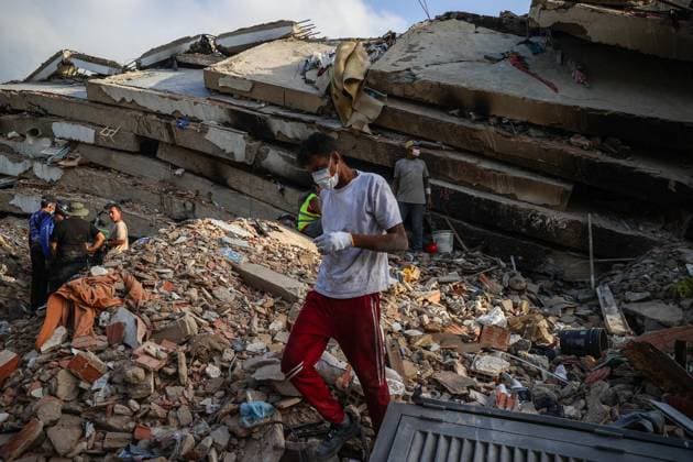 Devastation in La Guaira s coastal neighborhoods after Venezuela earthquakes LA GUAIRA, VENEZUELA - JULY 2: A general view shows the popular coastal neighborhoods of Carabellada and Caribe, once favorites among vacationers, turned into piles of rubble in La Guaira, the city most affected by the earthquakes in Venezuela, revealing the true horror of the disaster on July 2, 2026. Cem Tekkesinoglu Anadolu La Guaira Venezuela. Editorial use only. Please get in touch for any other usage.  Copyright: x2026xAnadoluxCemxTekkesinoglux