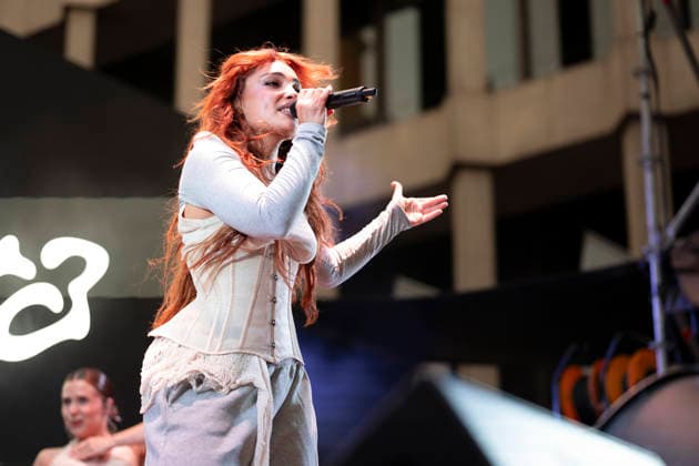 July 1, 2026, Madrid, Madrid, Spain: Singer Violeta Hodar seen performing during the MADO 2026 Festival in the Plaza de las Reinas Madrid Spain - ZUMAs197 20260701_aaa_s197_200 Copyright: xAtilanoxGarciax