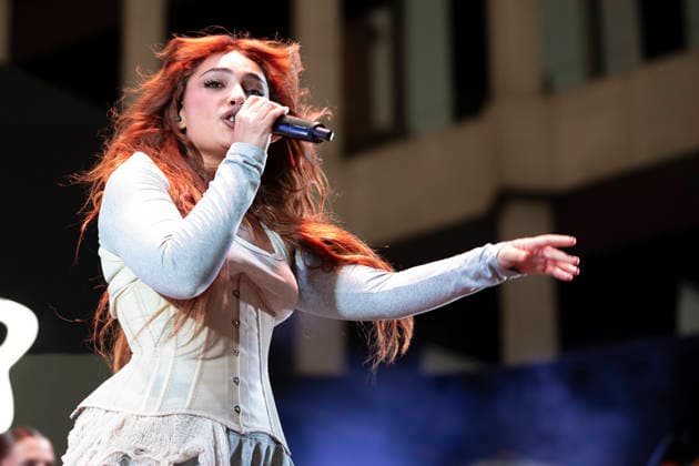 July 1, 2026, Madrid, Madrid, Spain: Singer Violeta Hodar seen performing during the MADO 2026 Festival in the Plaza de las Reinas Madrid Spain - ZUMAs197 20260701_aaa_s197_209 Copyright: xAtilanoxGarciax