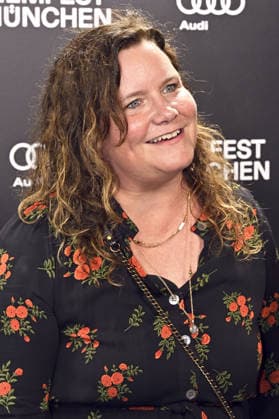 Eva Müller bei der Premiere des Dokumentarfilsm Was haben wir gelacht auf dem 43. Filmfest München 2026 im Gloria Filmpalast. München, 01.07.2026 *** Eva Müller at the premiere of the documentary film *Was haben wir gelacht* at the 43rd Munich Film Festival 2026 at the Gloria Filmpalast in Munich, July 1, 2026 Foto:xB.xGillmannx xFuturexImagex gelacht_6703