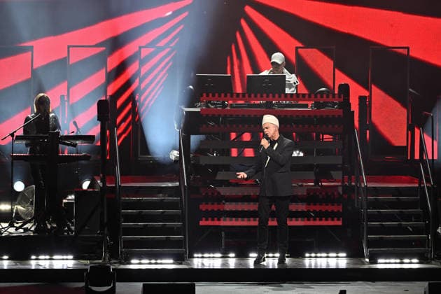 Pet Shop Boys Performs At Concert - Paris Neil Tennant of Pet Shop Boys performs at the Zenith in Paris, France on July 1, 2026. Photo by Christophe Meng ABACAPRESS.COM Paris France  Copyright: xMengxChristophe ABACAx