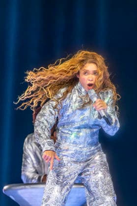 Shakira performs on stage during the Las Mujeres Ya No Lloran World Tour at the Kaseya Center. Miami, Florida on Wednesday July 1, 2026.  MIA20260701113 GARYxIxROTHSTEIN