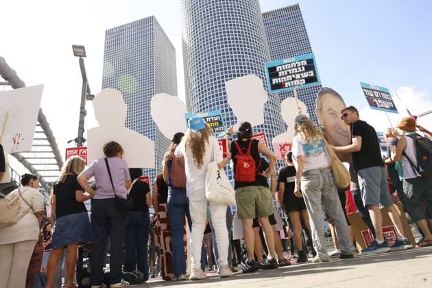 Demonstration Marks 1,000 Days Since October 7 Attack in Tel Aviv TEL AVIV, ISRAEL JULY 2, 2026: Protesters gather outside the Kirya military headquarters in Tel Aviv, Israel, on July 2, 2026, during a demonstration marking 1,000 days since the October 7, 2023 attack. The event was attended by relatives of victims killed in the attack and family members of hostages. Tel Aviv Israel Copyright: x xHilelxbenxorx xJNAxPressx