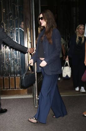 Anne Hathaway leaving press tour for The Odyssey Featuring: Anne Hathaway Where: New York City, New York, United States When: 01 Jul 2026 Credit: Roger Wong INSTARimages EDITORIAL USE ONLY. NOT FOR USE BY NEWSPAPERS BASED IN THE UK. Copyright: xx instar55823376