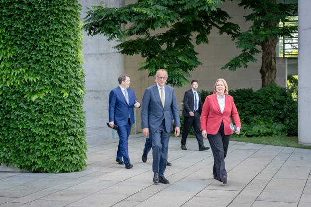 Pressestatement, Bundeskanzleramt, Koalitionsausschuss Presseunterrichtung zu den Beratungen des Koalitionsausschusses, Berlin, Bundeskanzler, Friedrich Merz, Lars Klingbeil, Bundesfinanzminister, Vizekanzler, Bärbel Bas, Markus Söder, CDU, CSU, SPD, Parteivorsitzende Berlin Berlin GER *** Press Statement, Office of the Federal Chancellor, Coalition Committee Press Briefing on the Coalition Committee s Deliberations, Berlin, Federal Chancellor, Friedrich Merz, Lars Klingbeil, Federal Minister of Finance, Vice Chancellor, Bärbel Bas, Markus Söder, CDU, CSU, SPD, Party Leaders Berlin Berlin GER